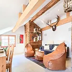 Design-dachwohnung Mit Badewanne & Bergblick In Apartment Saas-Grund