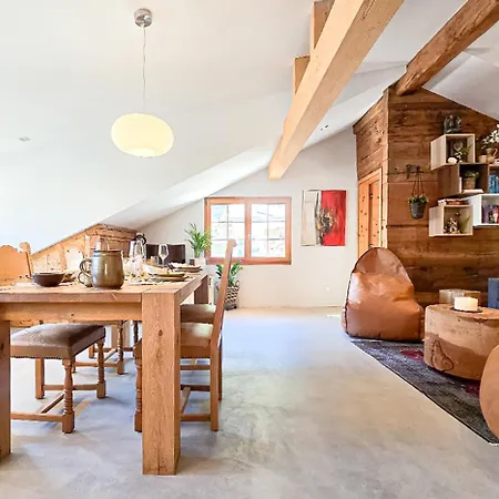 Alpine Design-wohnung Mit Freistehender Badewanne In *