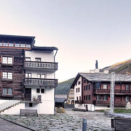 Apartment Alpine Design-wohnung Mit Freistehender Badewanne In