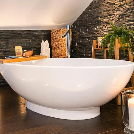 Lägenhet Ruhiges Alpen-chalet Mit Badewanne Und Bergblick