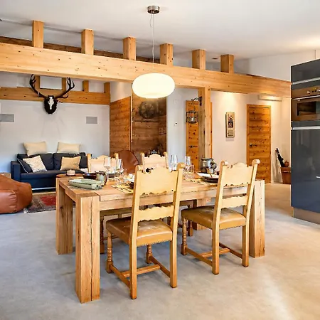 Ruhiges Alpen-chalet Mit Badewanne Und Bergblick Lägenhet *