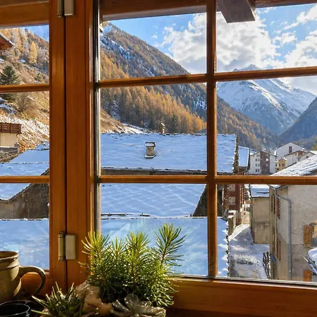 Ruhiges Alpen-chalet Mit Badewanne Und Bergblick