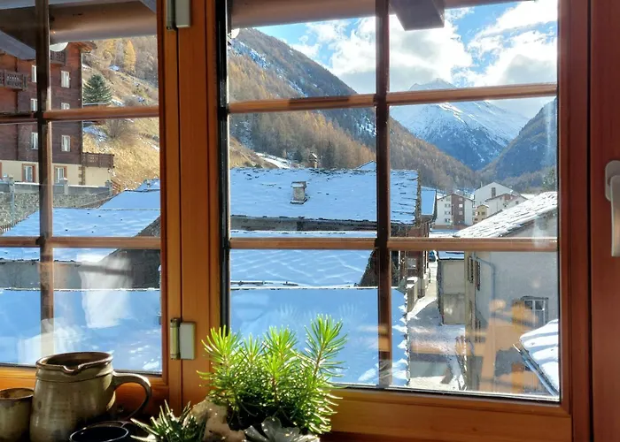 Design-dachwohnung Mit Badewanne & Bergblick In 사스그룬트