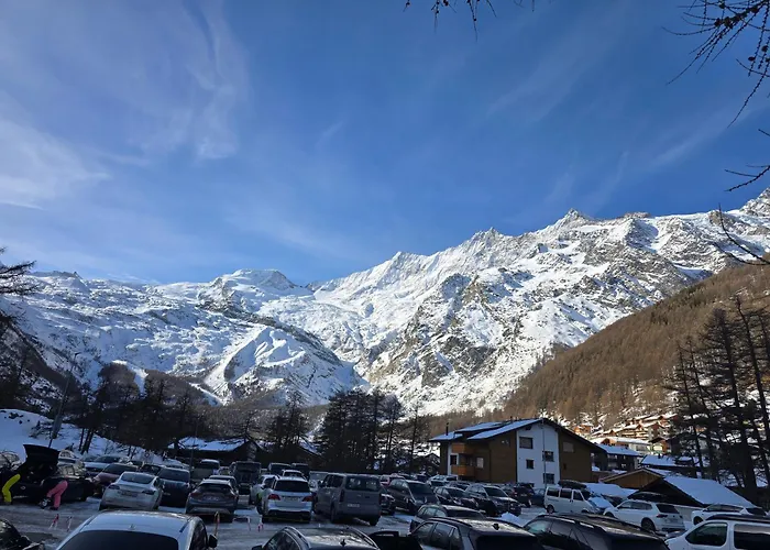 Alpen Oase Mit Bergblick Und Badewanne, Nähe Saas-fee Apartment